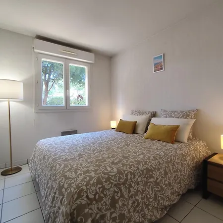 Elegant Two-bedroom With Private Pool And Parking * Antibes